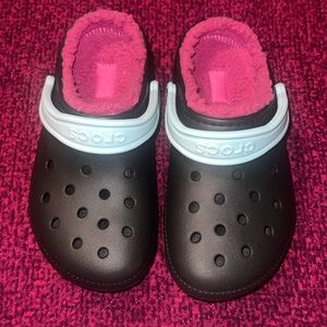 BRAND NEW Lined Crocs